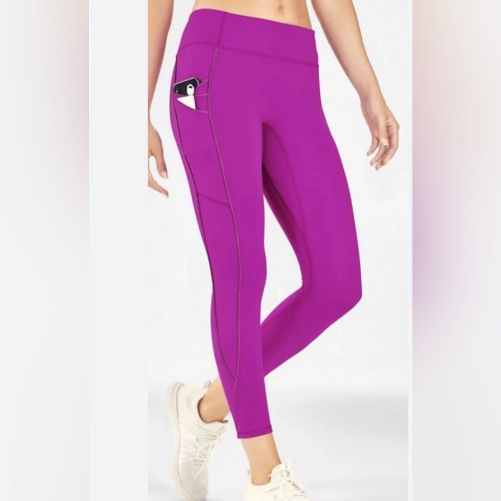 Fabletics Anywhere Motion365 High-Waisted Moto 7/8 Legging Orchid Purple Medium